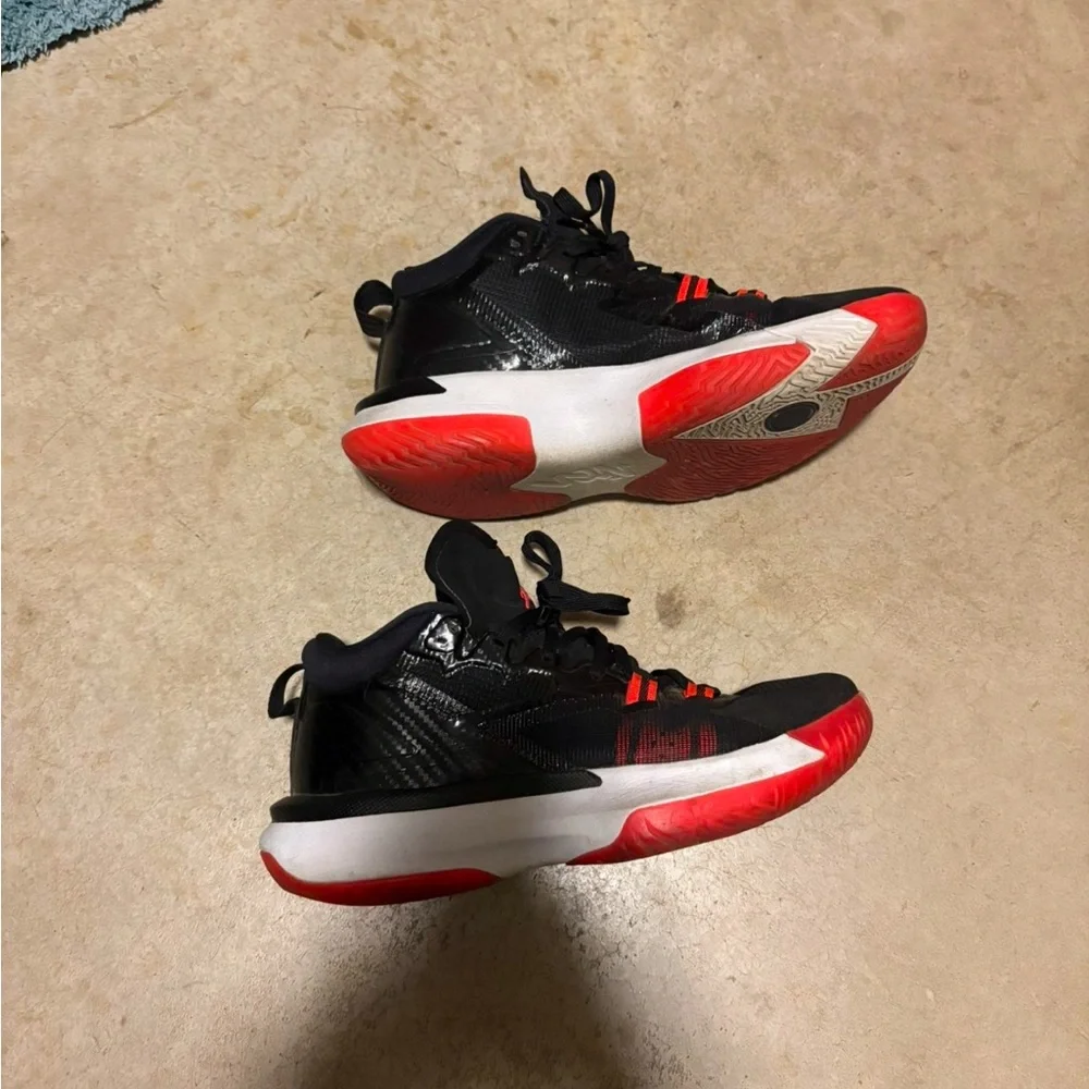 Nike Air Jordan Black Red Sneakers